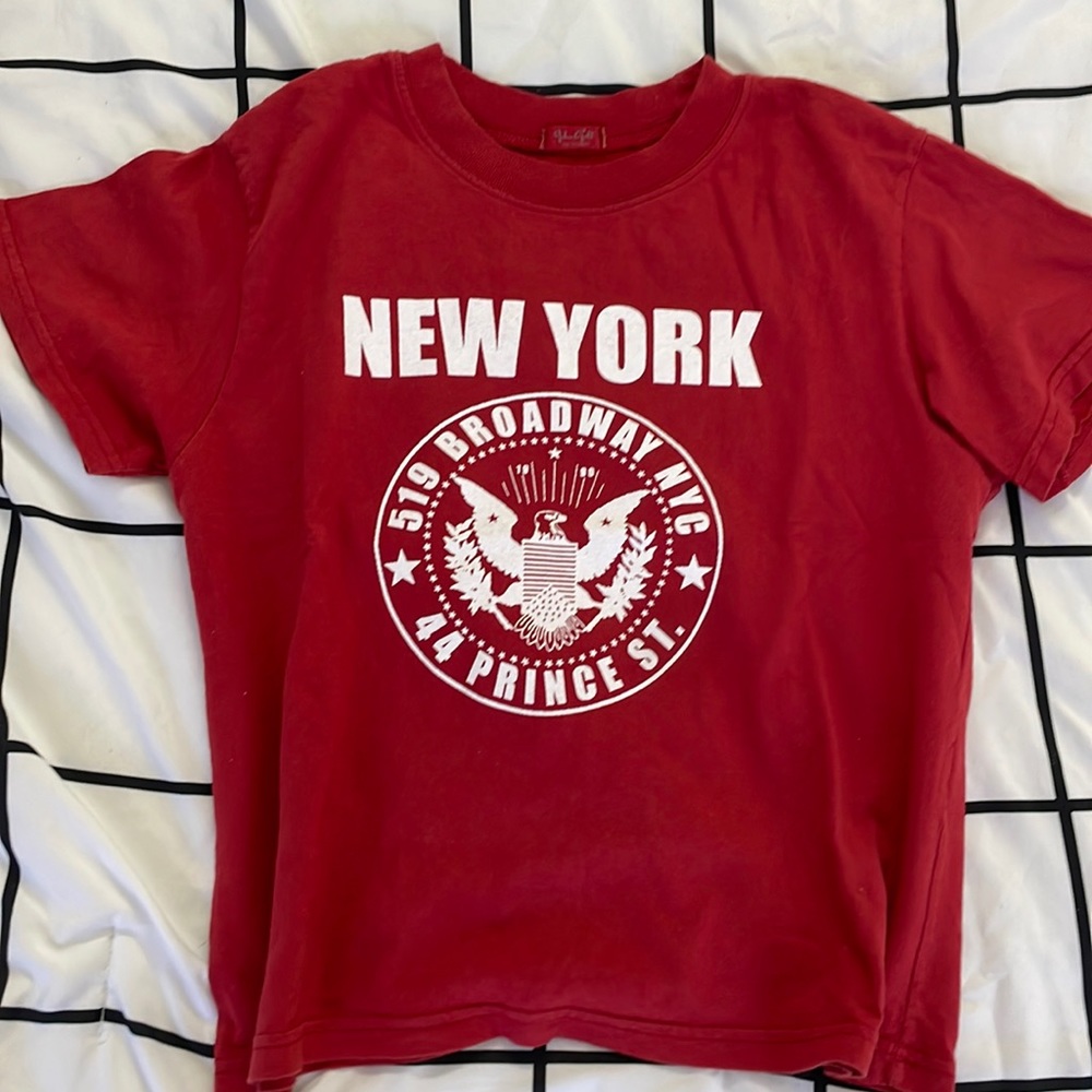 brandy melville new york tee